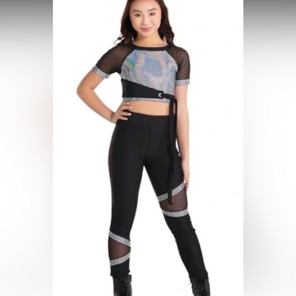 Tenth house dance costume